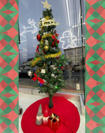 クリスマスの飾りつけしました！